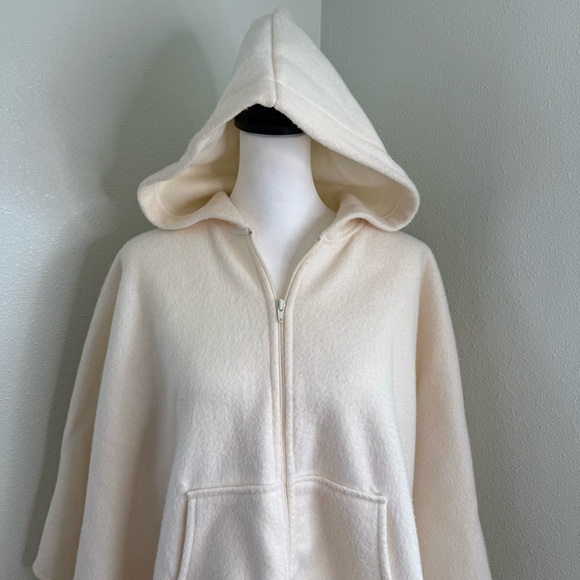 Bridge Gate Ivory Women's Hooded Cape/Poncho Size S - Picture 2 of 9